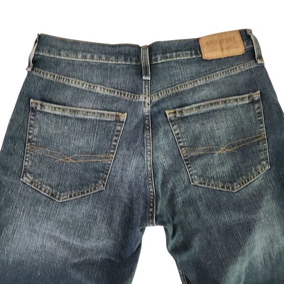 LEVI’S Signature Blue Straight Leg Jeans Classic Mid Wash w31/L30 - Picture 3 of 12